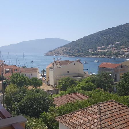 Moustakis Hotel Agia Efimia Luaran gambar