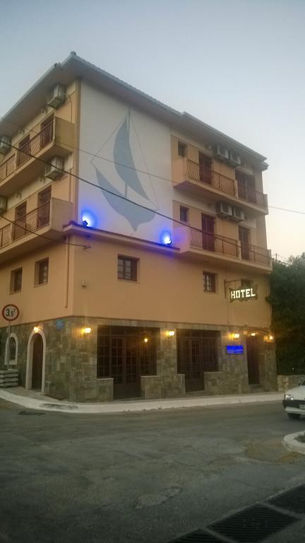 Moustakis Hotel Agia Efimia Luaran gambar