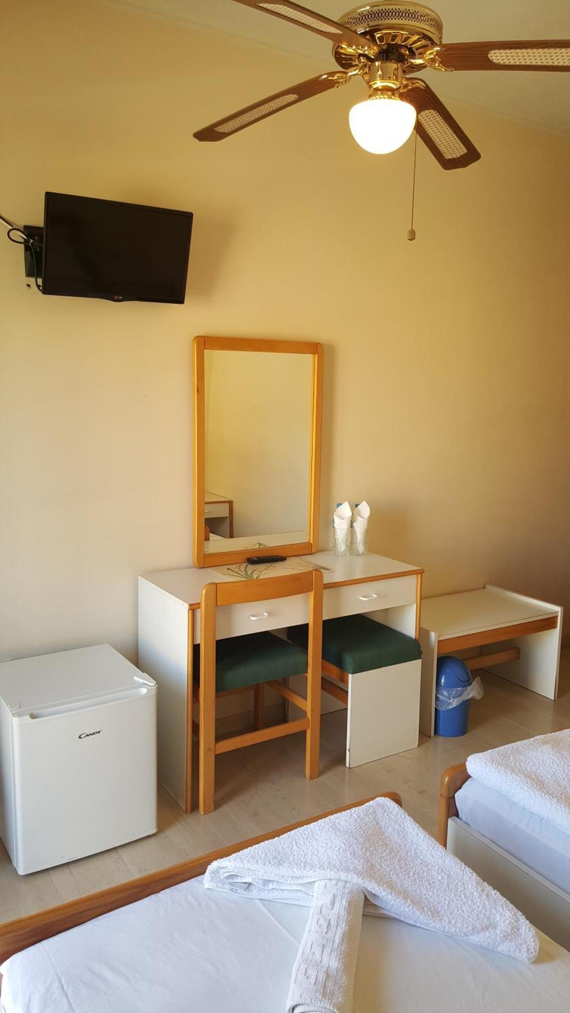 Moustakis Hotel Agia Efimia Luaran gambar