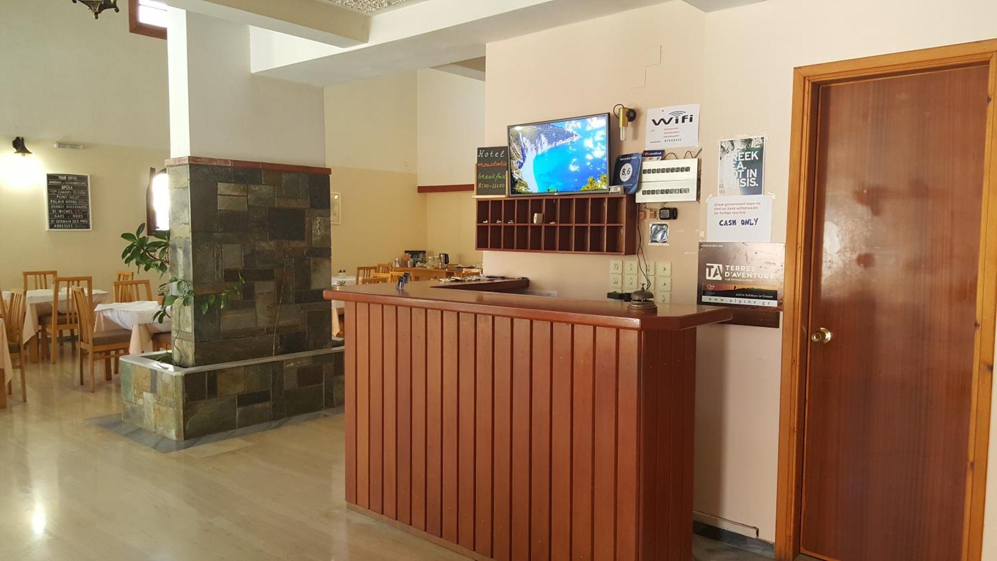Moustakis Hotel Agia Efimia Luaran gambar
