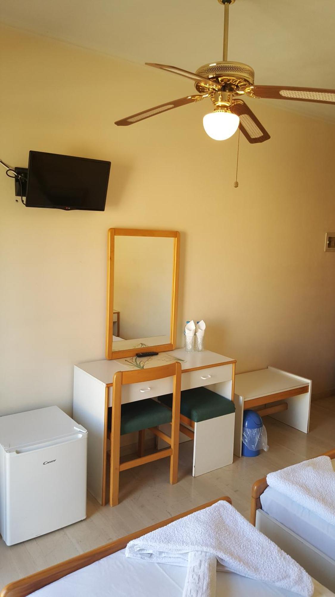 Moustakis Hotel Agia Efimia Luaran gambar