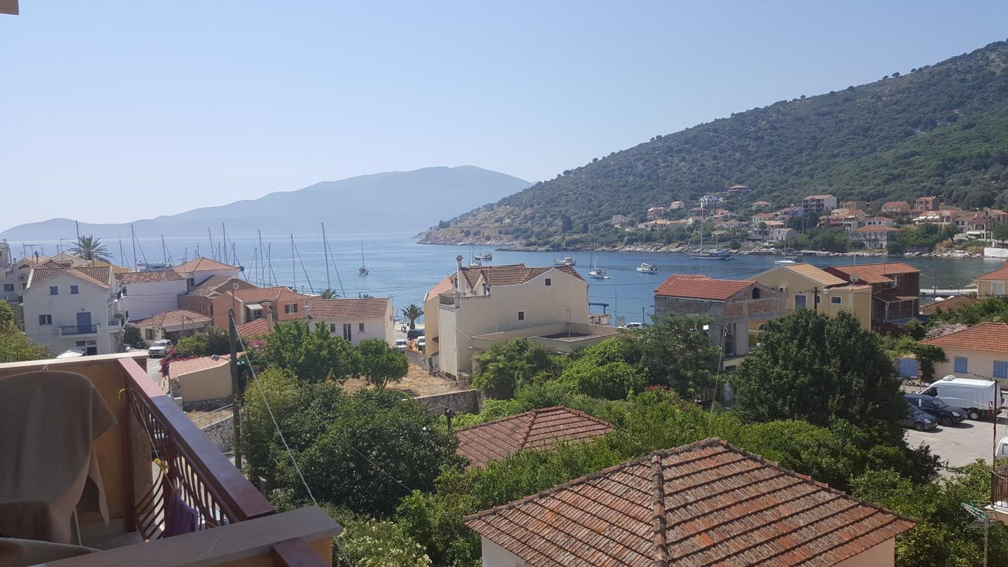 Moustakis Hotel Agia Efimia Luaran gambar